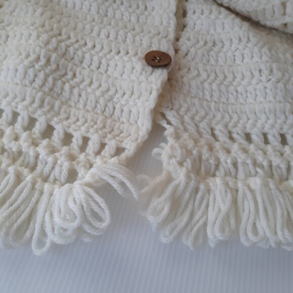 Handmade Crochet Fringe Button Front Off White Cape OSFM - Picture 6 of 7